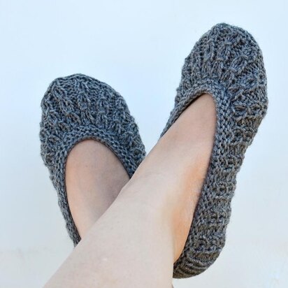 Mock Cables Adult Slippers - knitting pattern