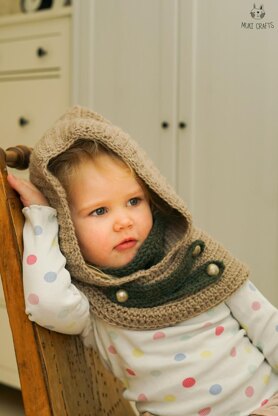 Cole hooded cowl