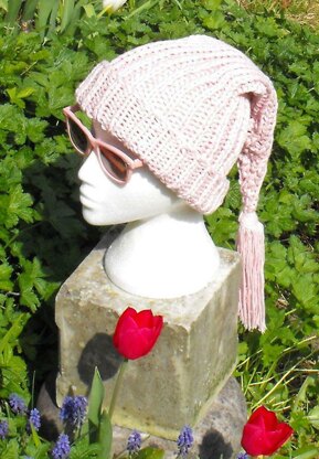 WEE WILLY PINKY SUPERFAST PIXIE SLOUCH KNITTING PATTERN - MADMONKEYKNITS