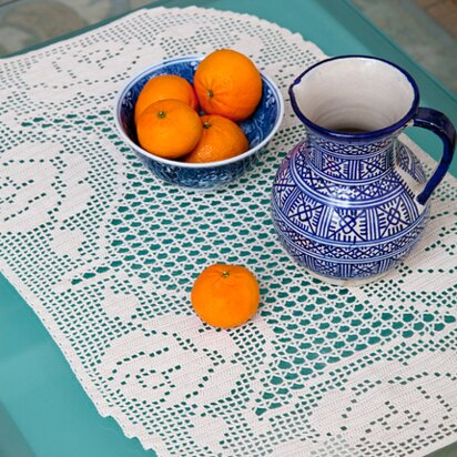 Rose and Lace Doily in Aunt Lydia's Classic Crochet Thread Size 10 Natural - LC2701