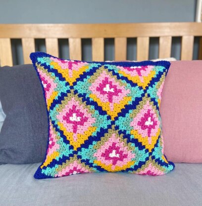 Bargello C2C Cushion