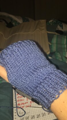 Easy peasy fingerless mitts