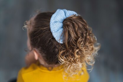 Scrunchies in Deramores Studio DK - Downloadable PDF