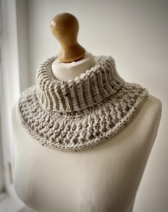 Roll Neck Cowl Scarf
