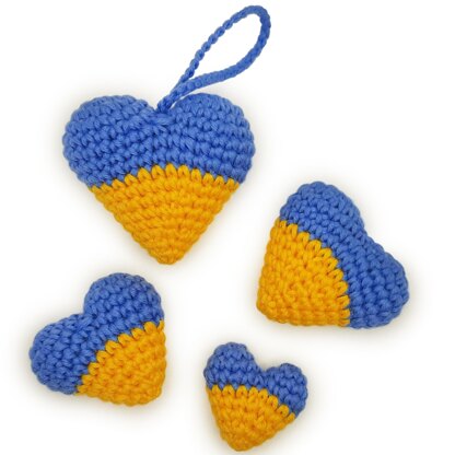 Hearts keychain in colors of the Ukrainian flag