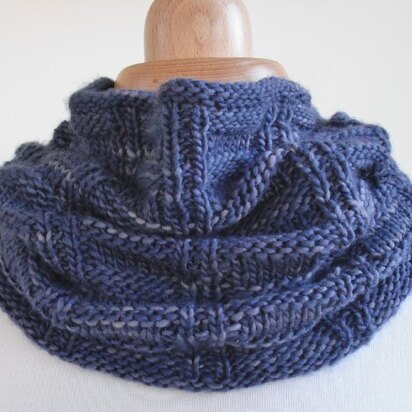 Ridge and spine cowl