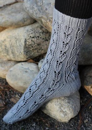 Leafy lace socks