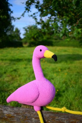 Fabio Flamingo (crochet pattern)
