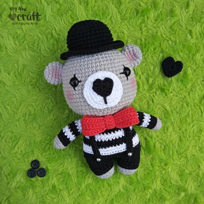 Lui, The Mime Bear Amigurumi