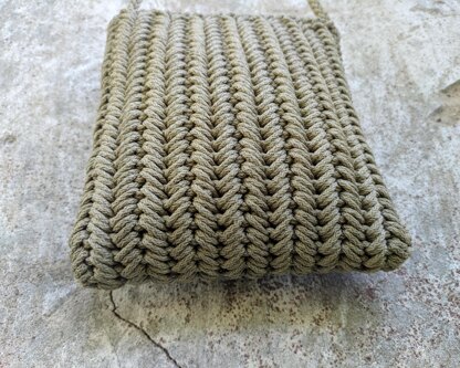 Crochet Bag Pattern, PDF Tutorial Chevron Trail