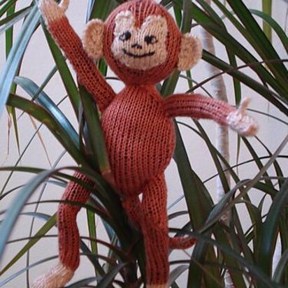 Sam the Cross-eyed Spider Monkey - knitting pattern
