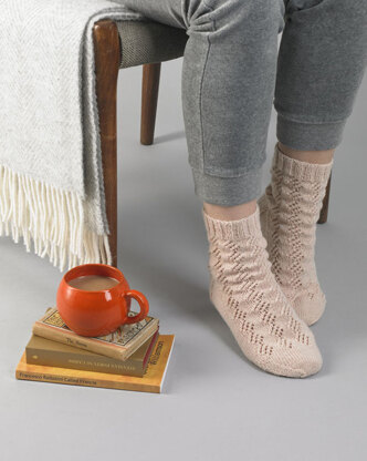 Debbie Bliss Brandi Socks PDF