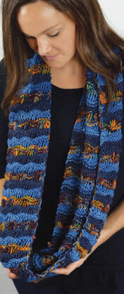 Wave Stitch Infinity Scarf in Ella Rae Lace Merino Chunky - ER23-03 - Downloadable PDF