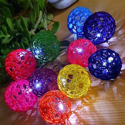 Lacey balls fairy lights