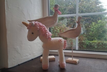 Curlicue the unicorn