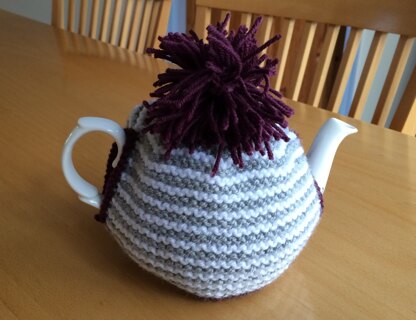 Titchy Pom Pom Tea Cosy