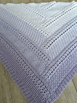 Triangular Scarf "Valeria"