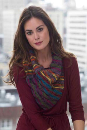 Daybreak Cowl in Lion Brand Vanna's Choice