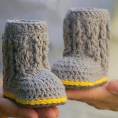 Cable Boots with Easy Cables For Baby Boys or Girls