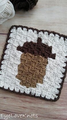 C2C Acorn Washcloth