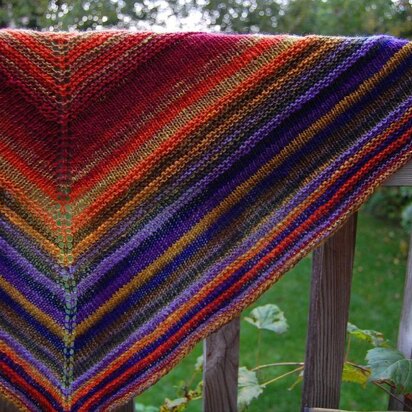 Simple Yet Effective Shawl (fingering weight)
