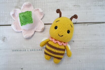 Kimi the Bee amigurumi