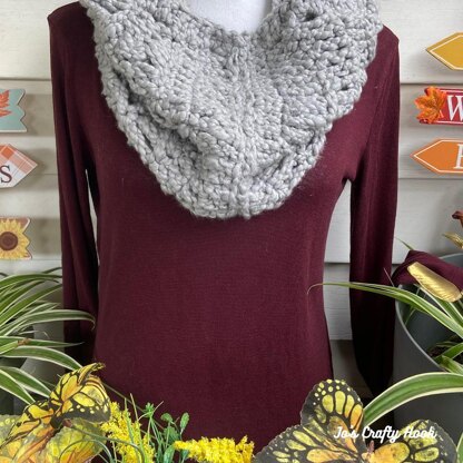 Boxy Bulky Cowl