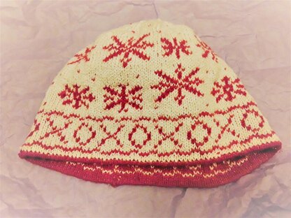 Reversible Snowflake Kisses Hat