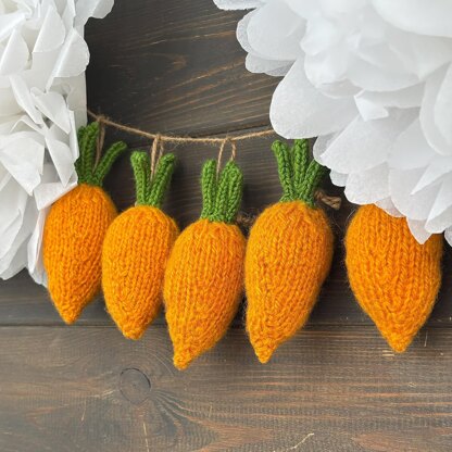 Mini Knitted Carrot Pattern, Beginner Friendly Toy, Easter Decor (PDF Pattern)