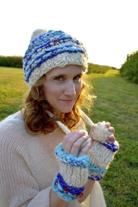 Striped Hoodie Hat & Glove Set in Knit Collage Gypsy Garden