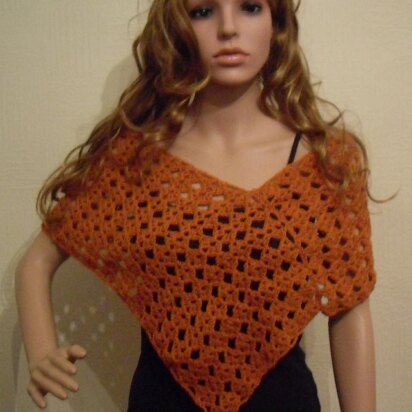 Diamond Poncho / Evening Shawl