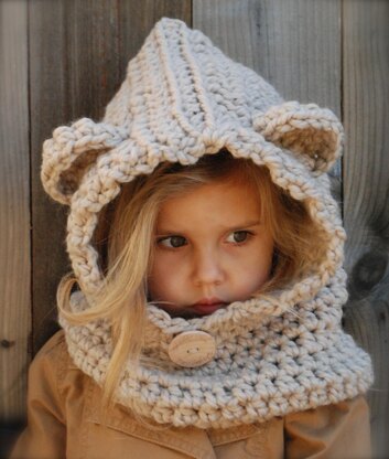 Baylie Bear Cowl