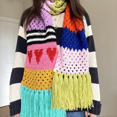 Dopmaine crochet scarf