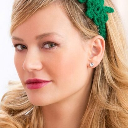 Shamrock Headband in Red Heart Super Saver Economy Solids - LW3560