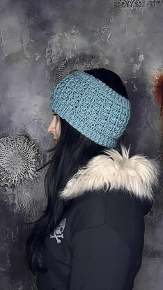 Melian Earwarmer
