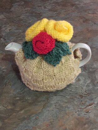 Mini tea cosy