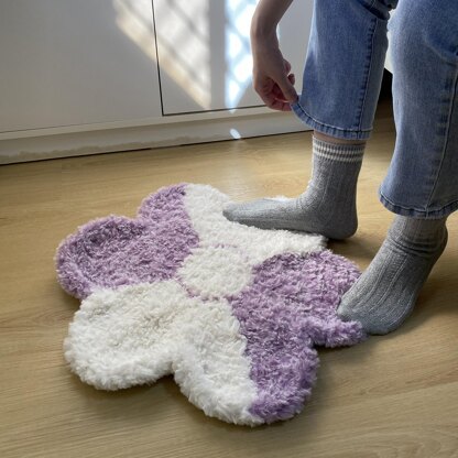 PDF Crochet Rug Pattern – 6-Petal Flower Rug, Handmade Pet Mat, Decorative Floor Mat DIY, Crochet Wall Art