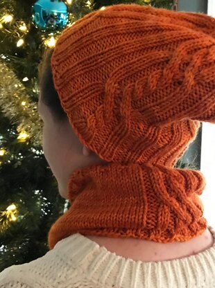 Yseulte Cowl