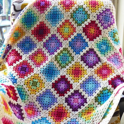 Blanket Crochet Kit for Beginners. Granny Square Crochet Throw. Catalonia  Granny Squares Blanket Crochet Kit by Wool Couture. -  Canada