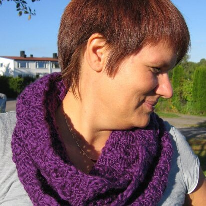 Seriatim thick and thin cowl