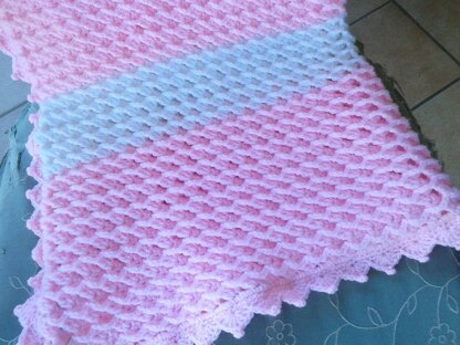 Wavy baby blanket