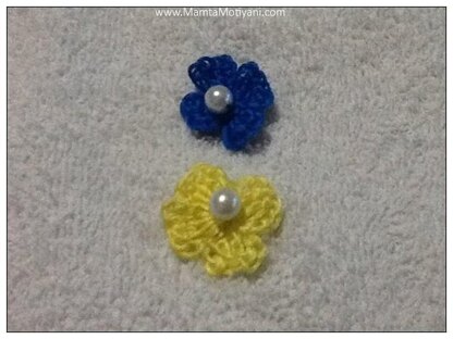 4 Petals Crochet Flower Pattern Applique For Christmas Valentine