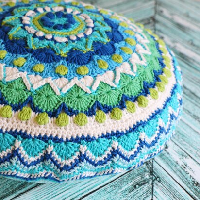 Bubble Up Crochet Blanket in Bernat Bundle Up - Downloadable PDF