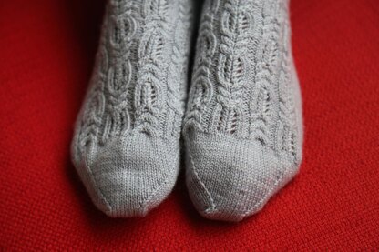 Up and Down Cable Socks