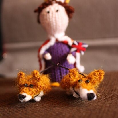 The Queen's Corgis - knitting pattern