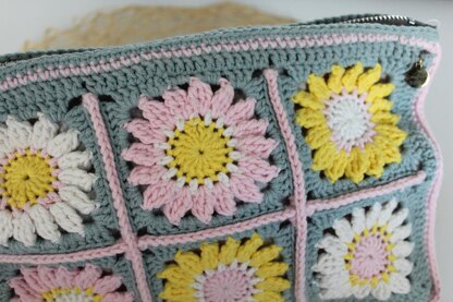 Granny Square Clutch