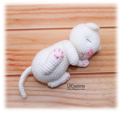 Sleeping Kitten in Cradle Crochet Pattern