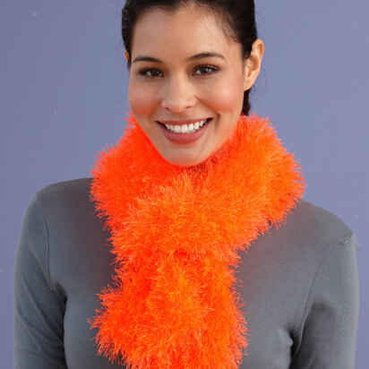 Beginner Knit Fur Scarf in Lion Brand Fun Fur - L0690D