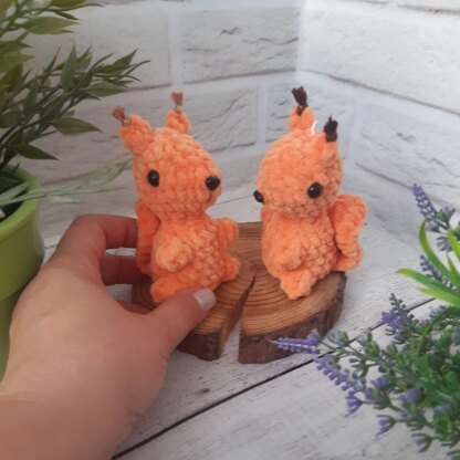 Red Squirrel Crochet Pattern