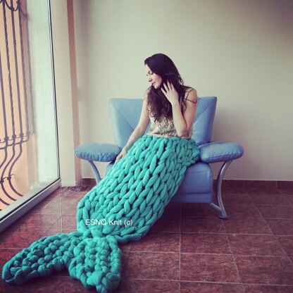 Chunky Mermaid Tail blanket (cm)
